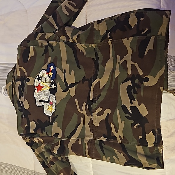 To big - Picture 4 of 5